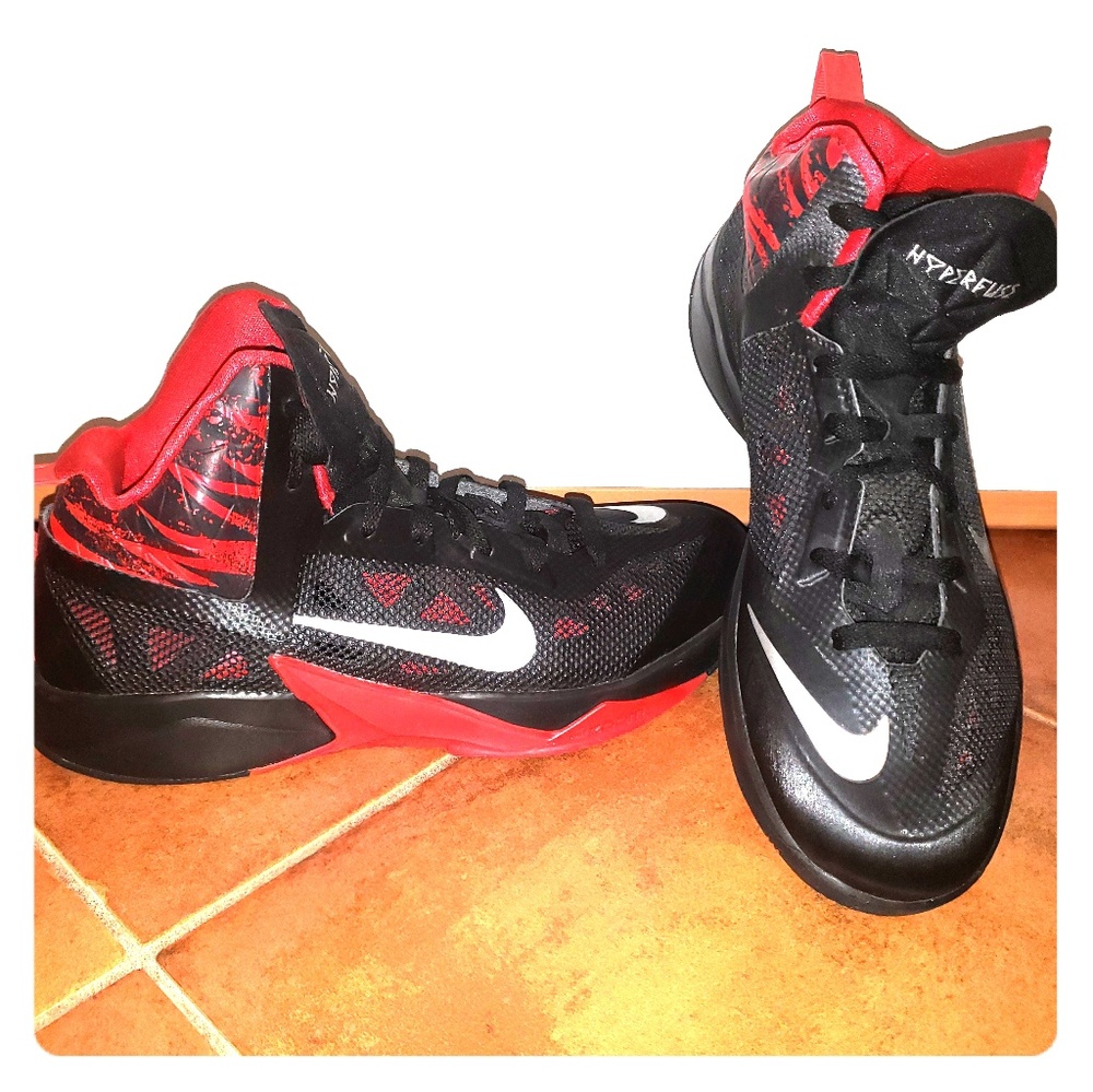 Nike Zoom Hyperfuse Basketball Shoes